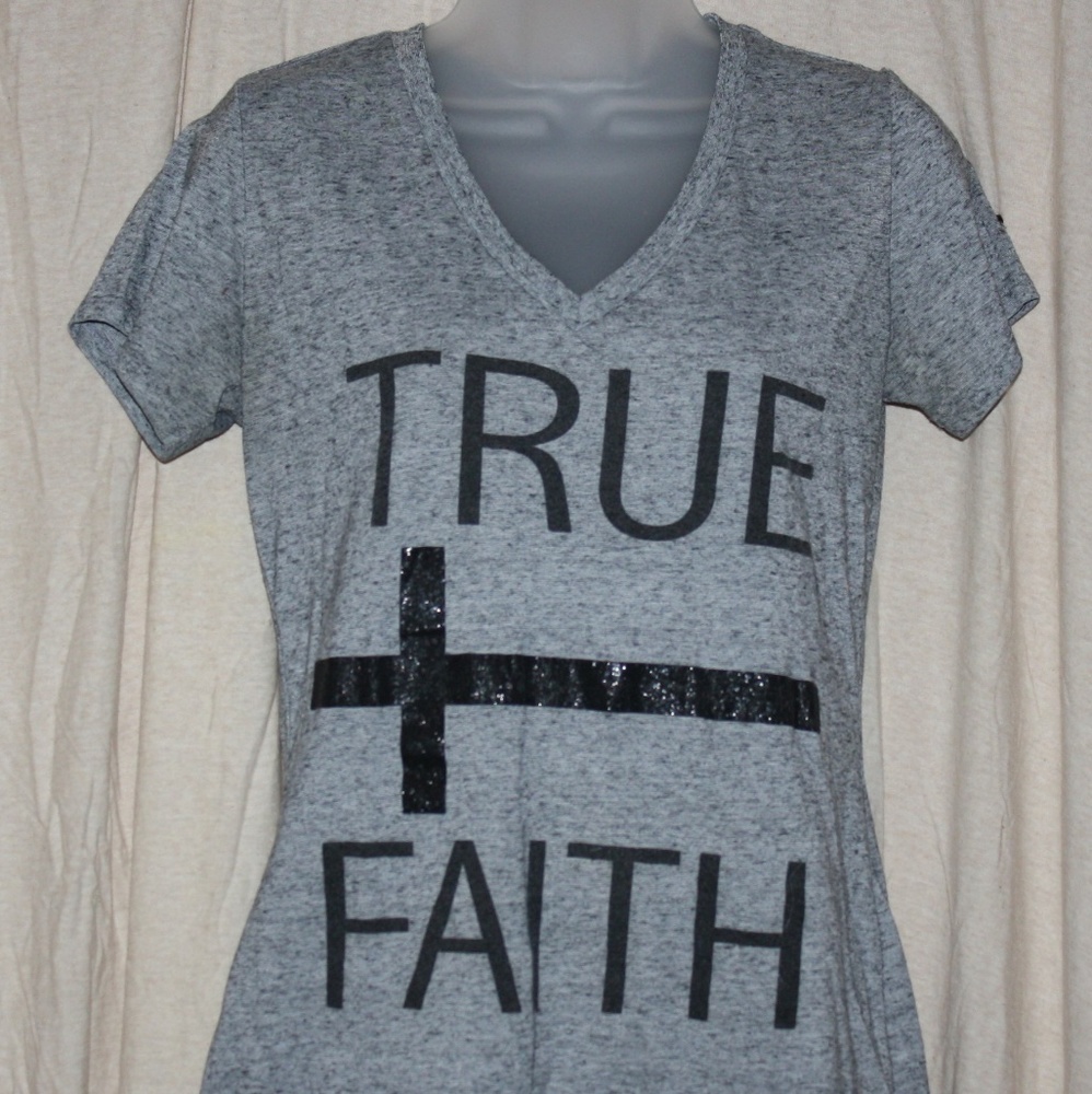 V neck t-shirt